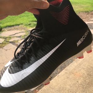 Nike women’s size 10 mercurial soccer cleat